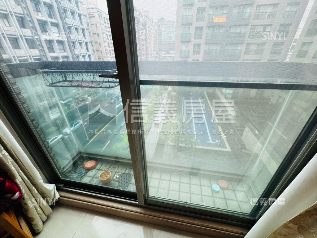 麗湖捷運長虹涵碧三房車位房屋室內格局與周邊環境