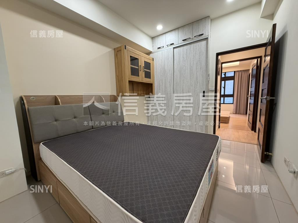 宸岳首品首選裝潢電梯三房房屋室內格局與周邊環境