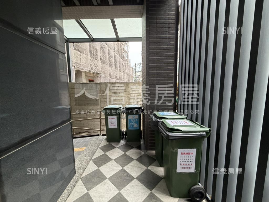 宸岳首品首選裝潢電梯三房房屋室內格局與周邊環境