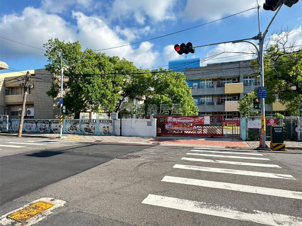 築南大苑高樓層美居房屋室內格局與周邊環境