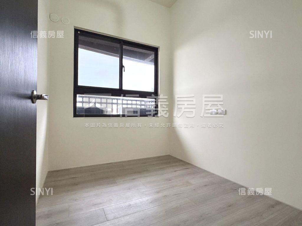 新潤美景兩房車位房屋室內格局與周邊環境