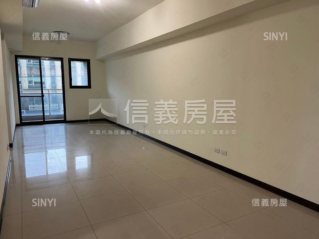 過嶺２房車位大露臺戶房屋室內格局與周邊環境