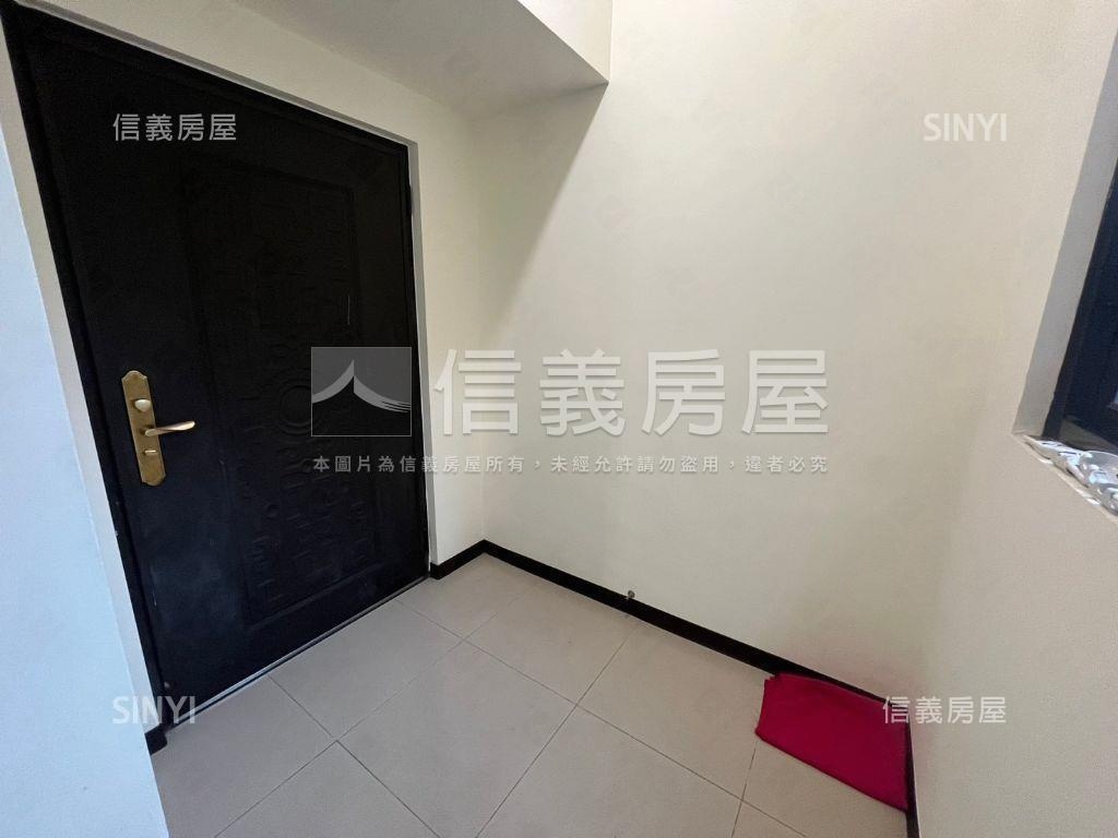 過嶺２房車位大露臺戶房屋室內格局與周邊環境