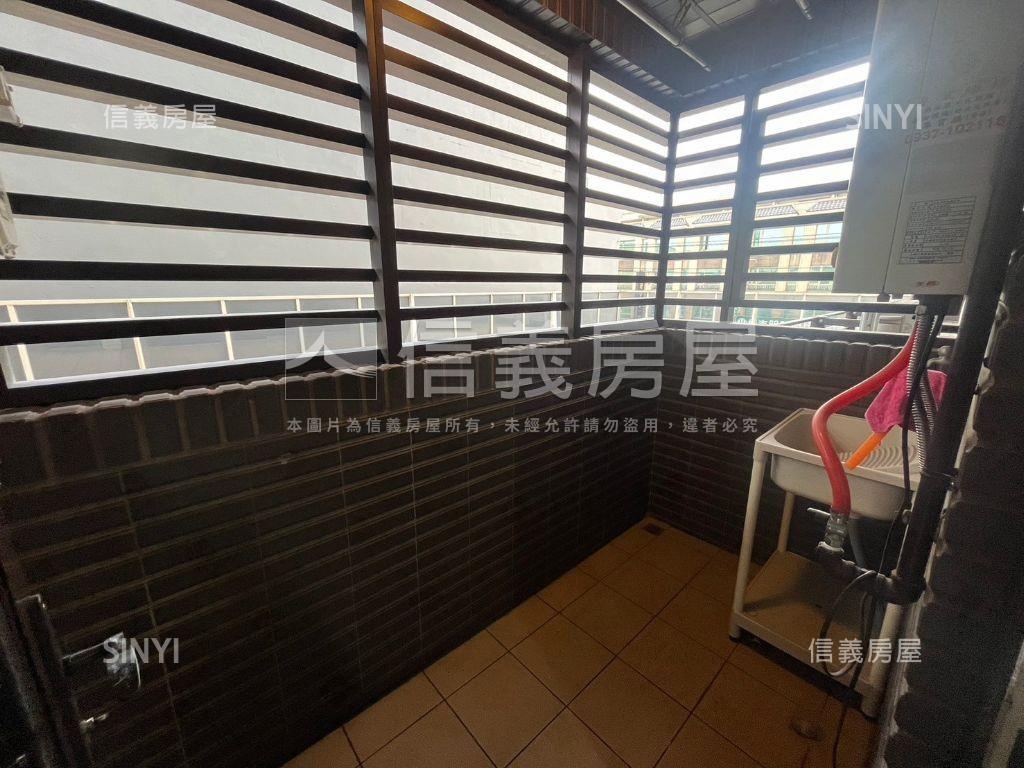 過嶺２房車位大露臺戶房屋室內格局與周邊環境