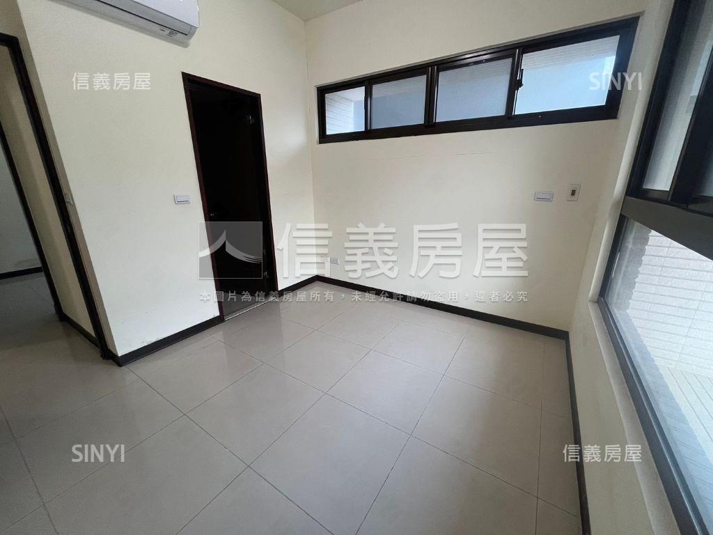 過嶺２房車位大露臺戶房屋室內格局與周邊環境