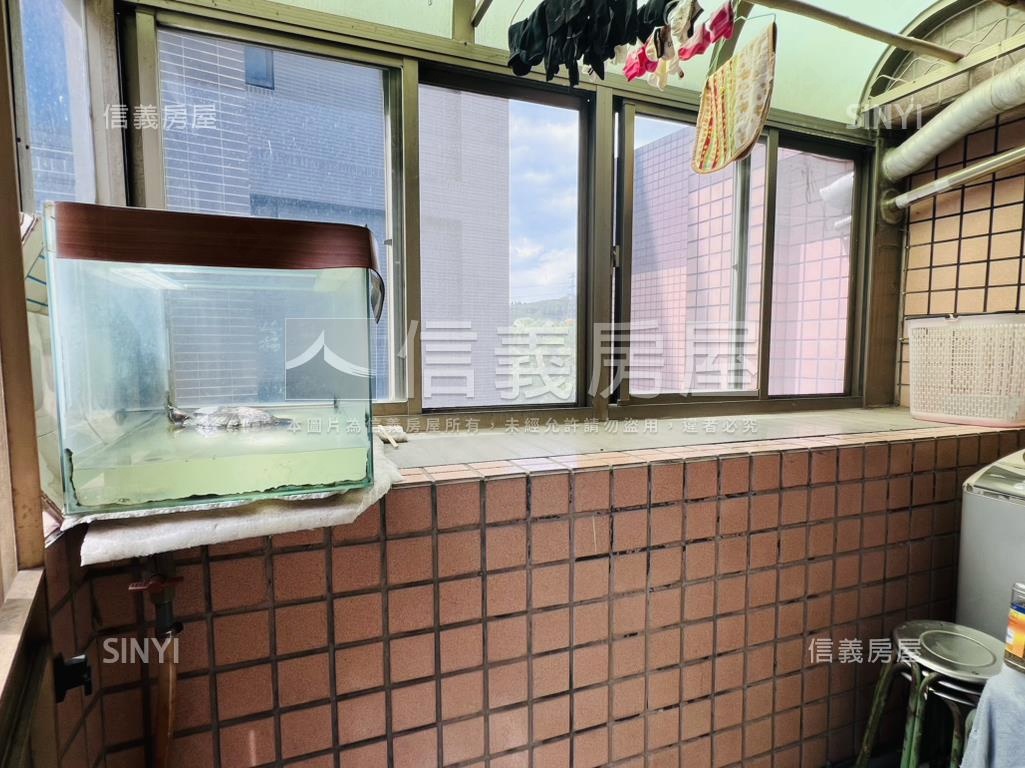 蘋果村雅寓有平面車位房屋室內格局與周邊環境
