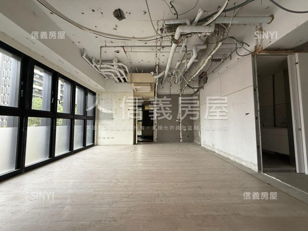 面森林公園電梯旗艦角店房屋室內格局與周邊環境