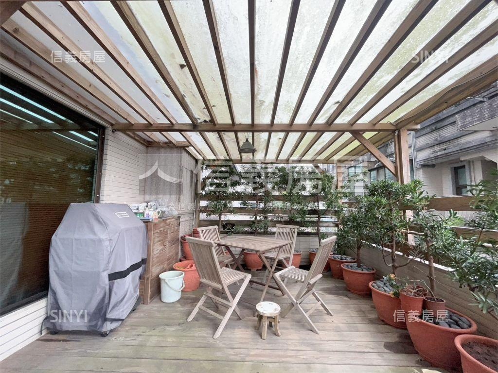 優泉精美溫馨三房車位房屋室內格局與周邊環境