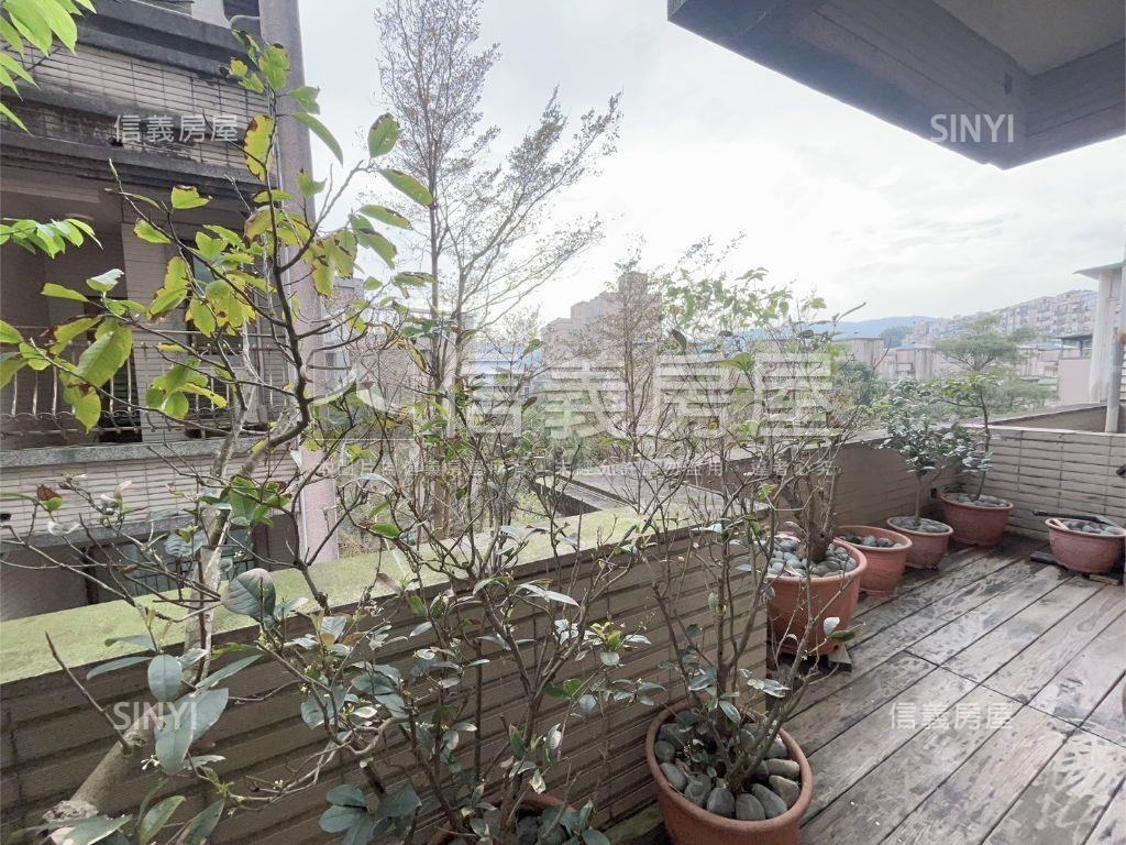 優泉精美溫馨三房車位房屋室內格局與周邊環境