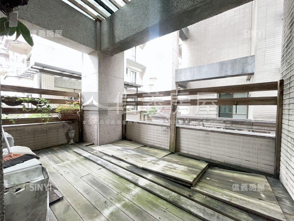 優泉精美溫馨三房車位房屋室內格局與周邊環境