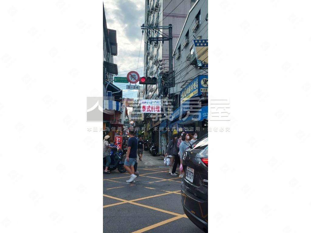東海夜市角間透天雙店面房屋室內格局與周邊環境