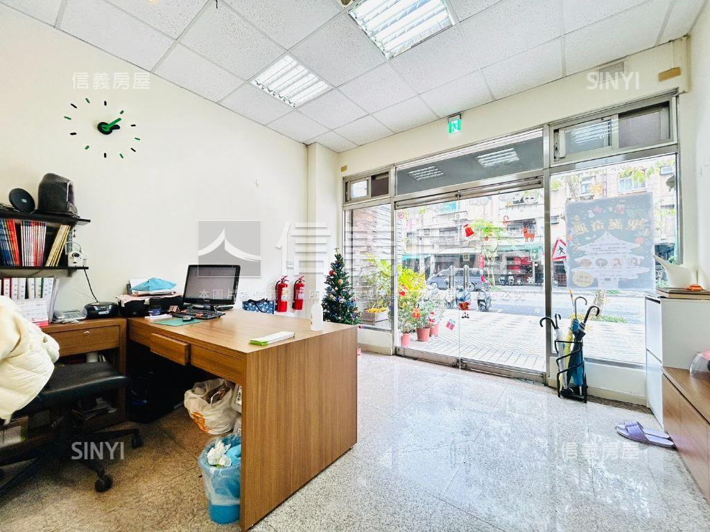 內湖捷運。燙金店王房屋室內格局與周邊環境