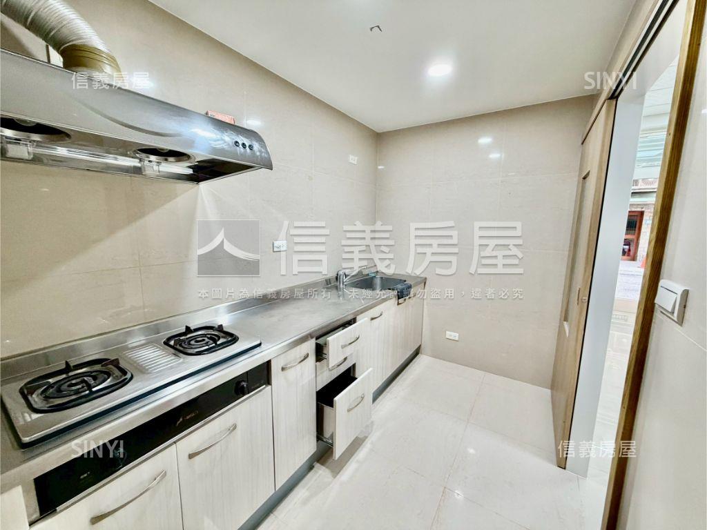 膝蓋救星民族商圈靜巷一樓房屋室內格局與周邊環境