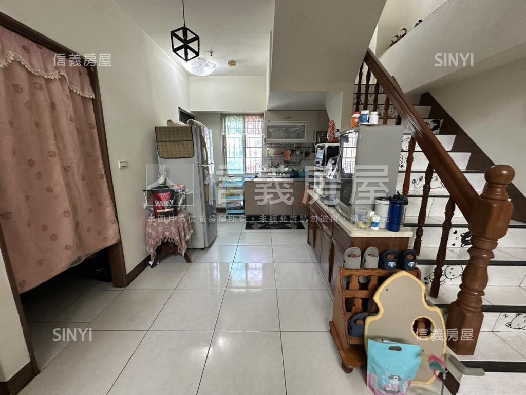 近文山特區正義車站美宅房屋室內格局與周邊環境