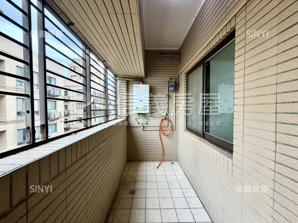 東京景觀四房車位房屋室內格局與周邊環境