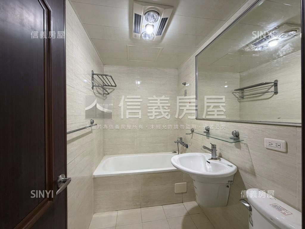 東京景觀四房車位房屋室內格局與周邊環境