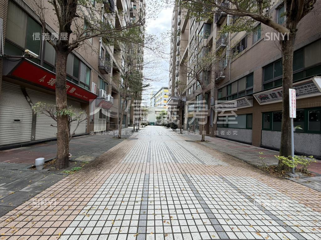 現代東京高樓景觀房屋室內格局與周邊環境