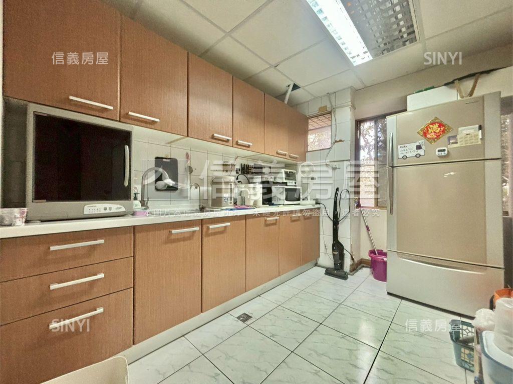 翠華路內惟車站三角窗金店房屋室內格局與周邊環境