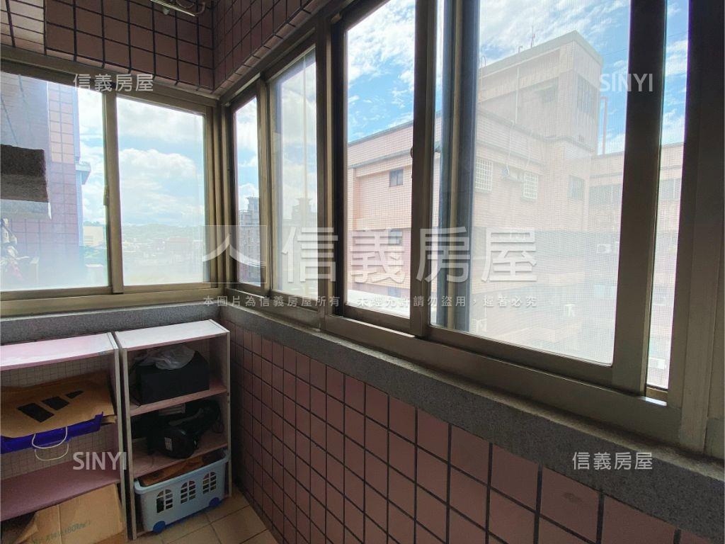 天下至寶大２房有車位房屋室內格局與周邊環境