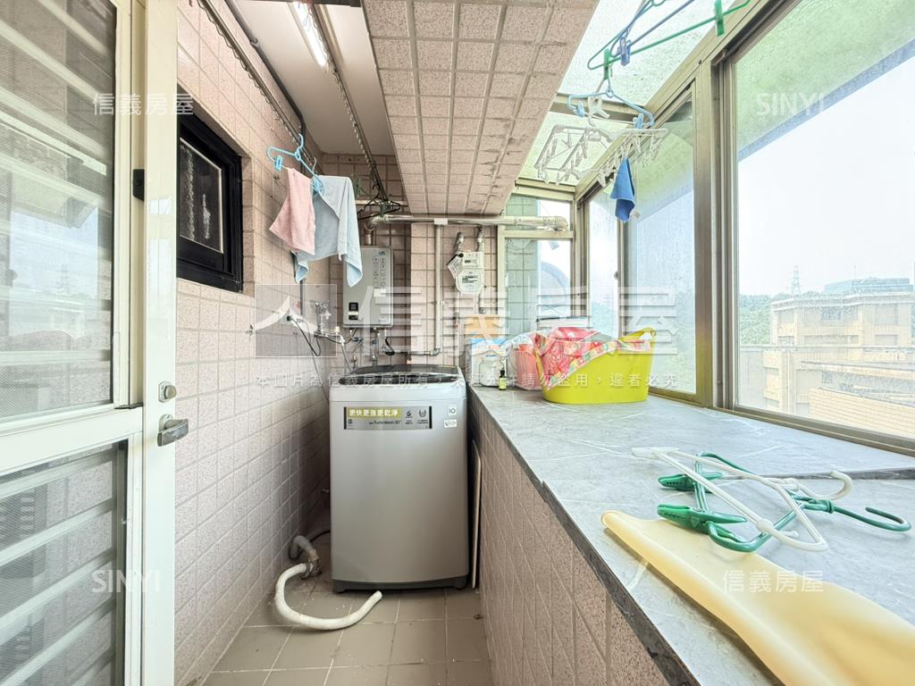 清新薄荷｜柱邊大車位房屋室內格局與周邊環境