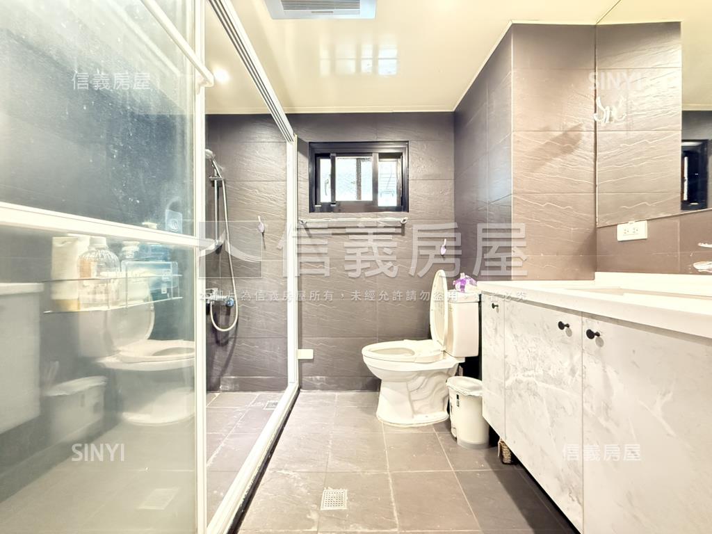 清新薄荷｜柱邊大車位房屋室內格局與周邊環境