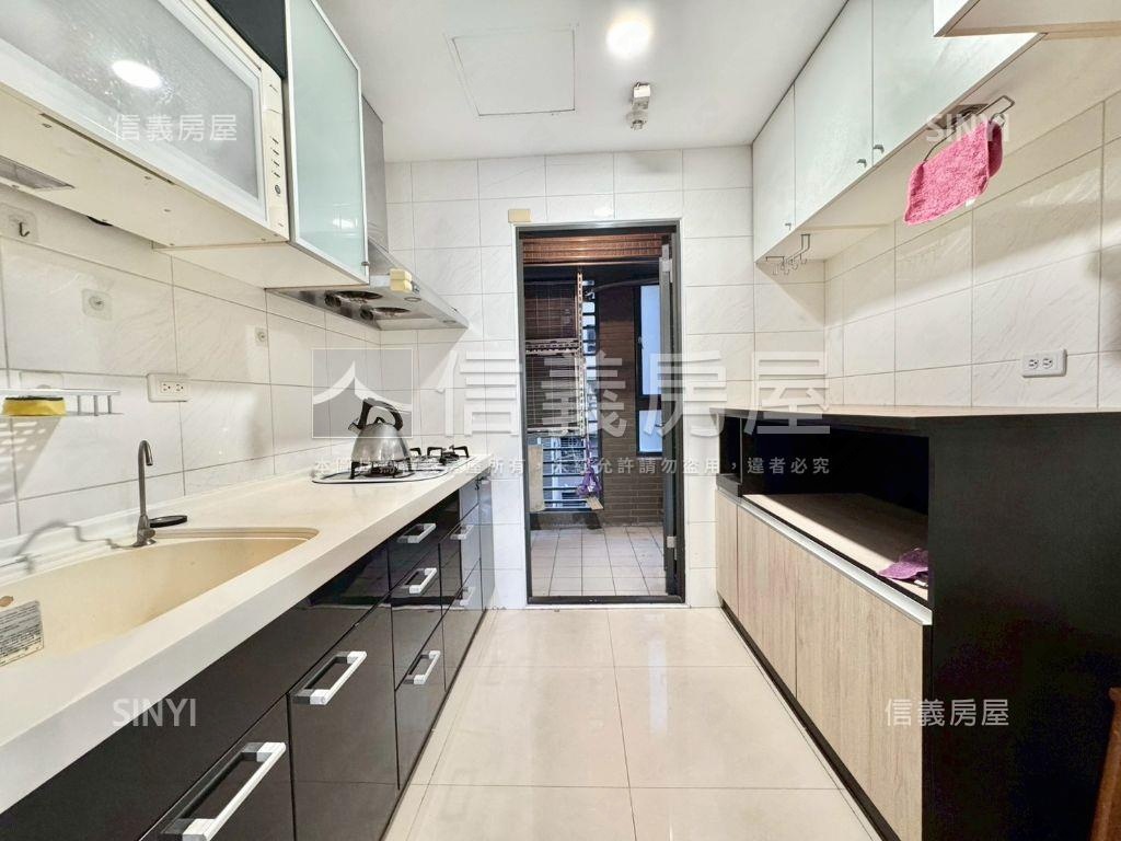 鄉林雅典三房平面車位房屋室內格局與周邊環境