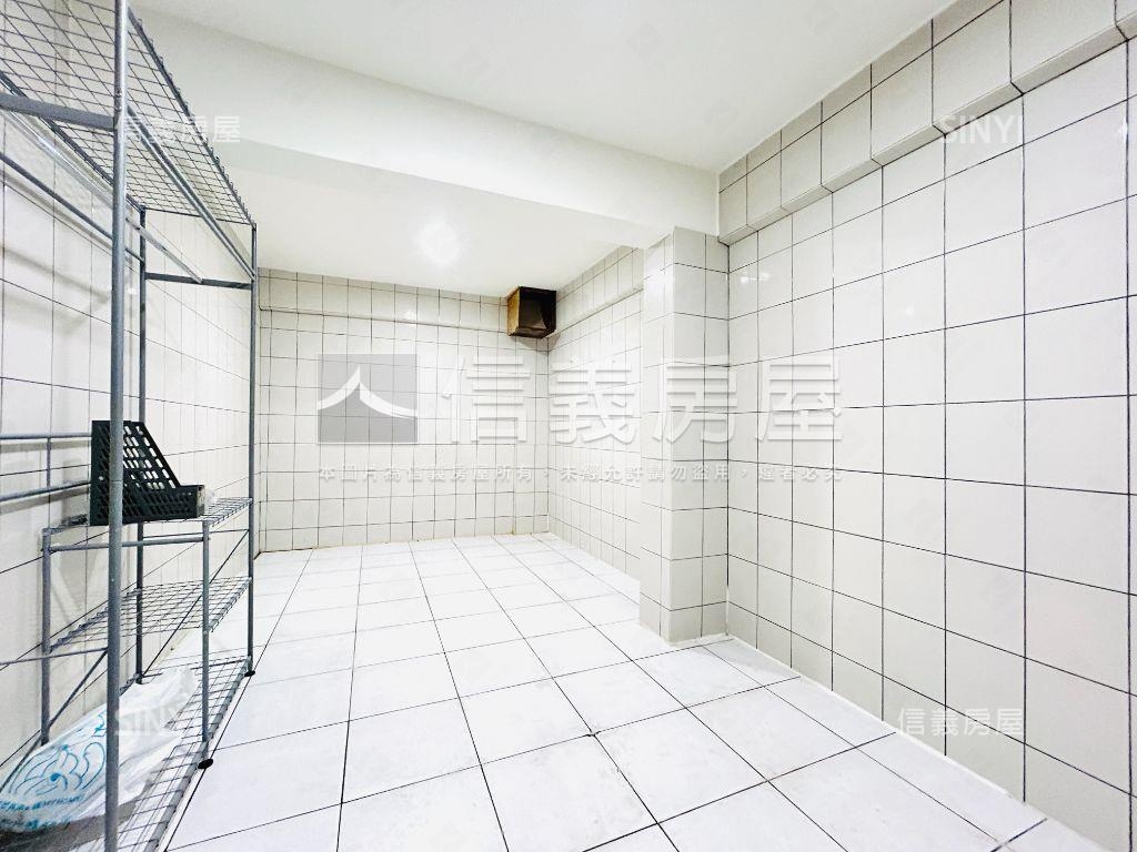 內湖靜巷美妝三房１樓房屋室內格局與周邊環境