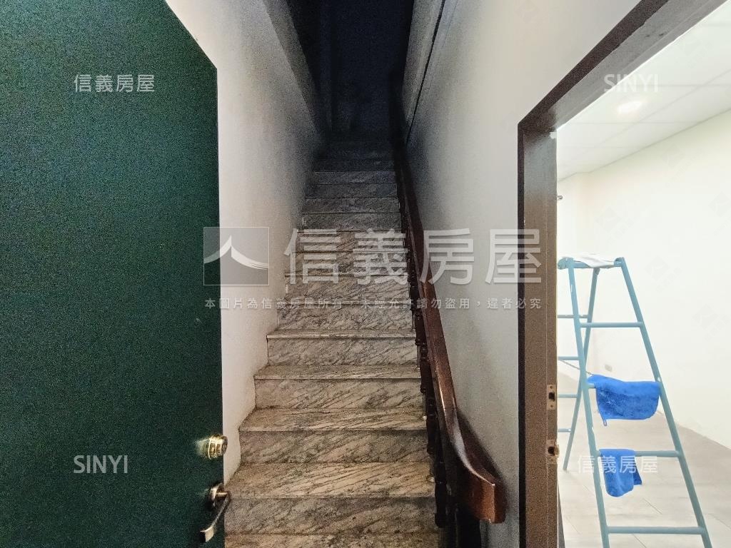 北區公園路．收租燙金店面房屋室內格局與周邊環境