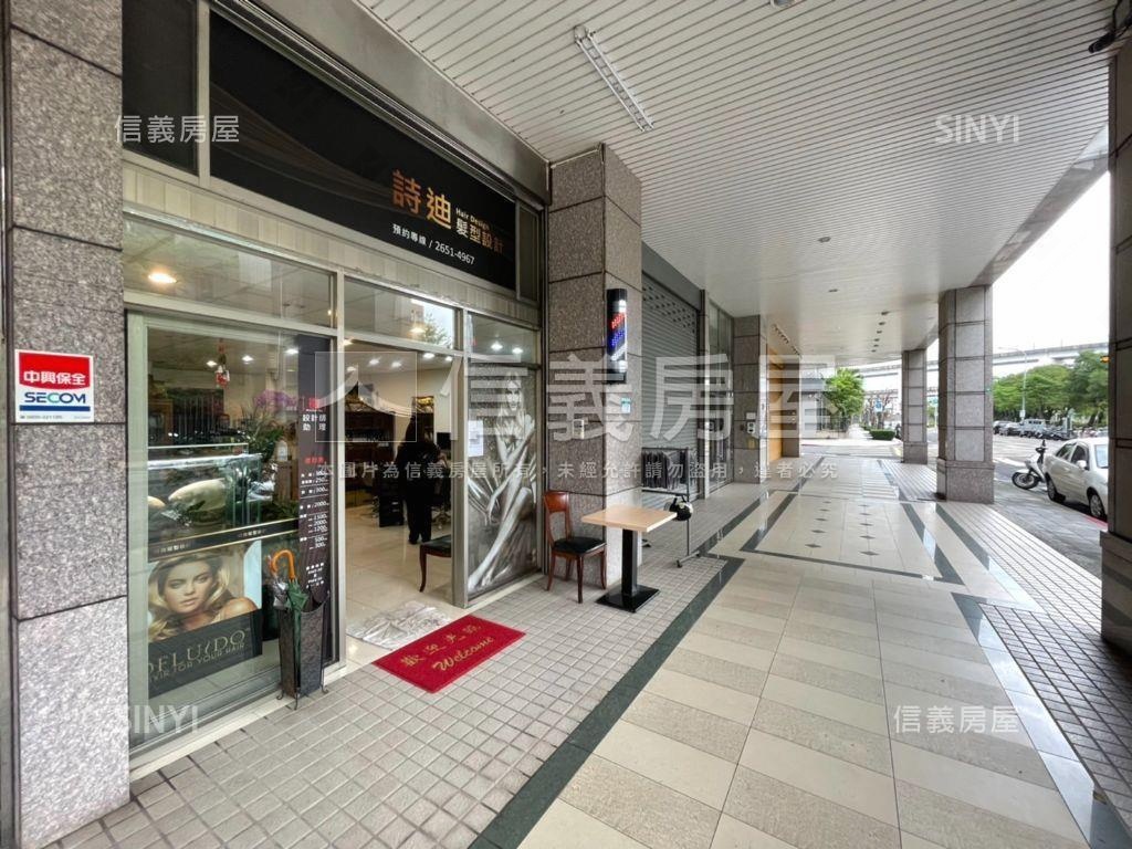 重劃區超優稀有挑高店面房屋室內格局與周邊環境