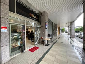 重劃區超優稀有挑高店面