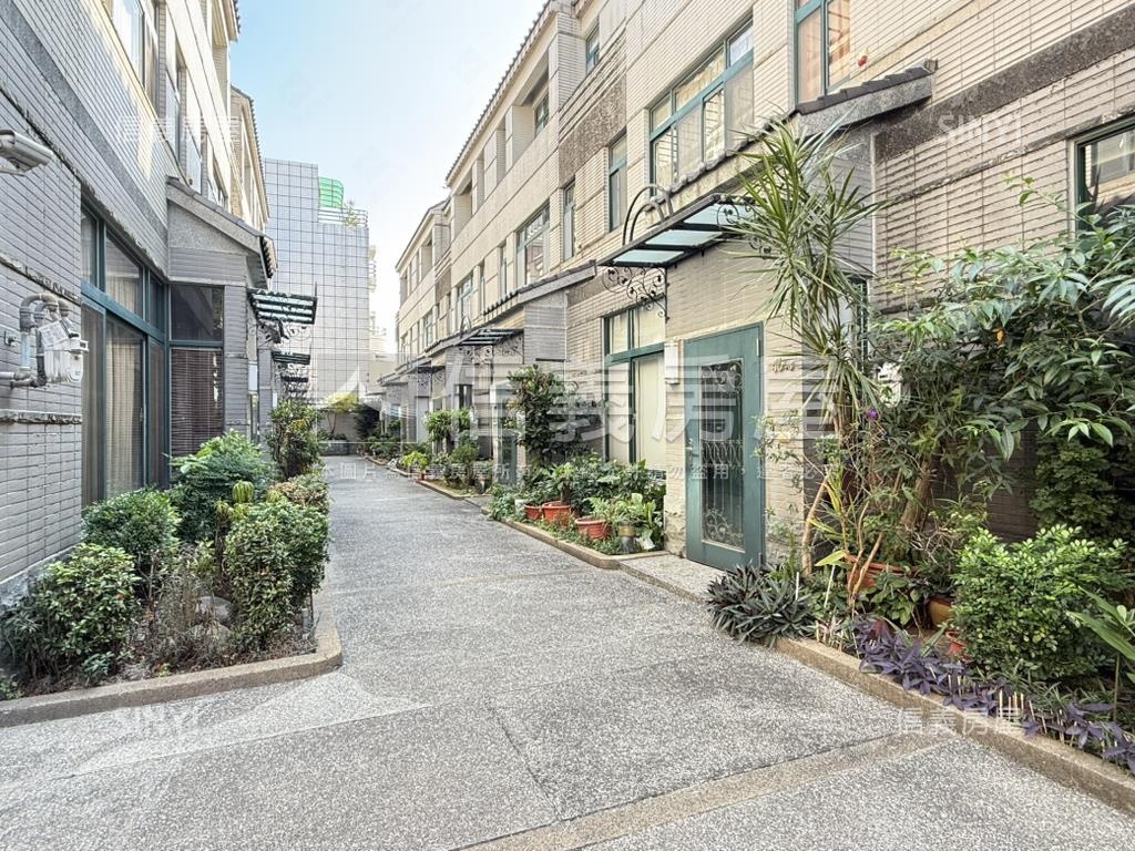 【樸園】面寬六米車庫別墅房屋室內格局與周邊環境