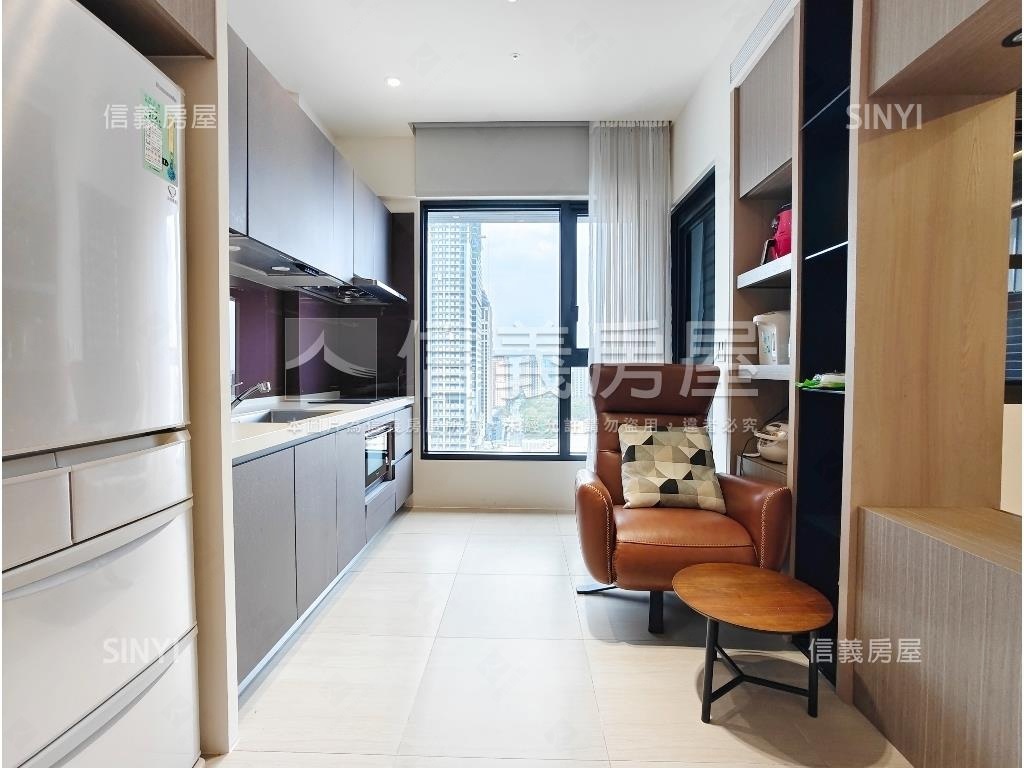 Ｒ１３捷運享京城二房平車房屋室內格局與周邊環境