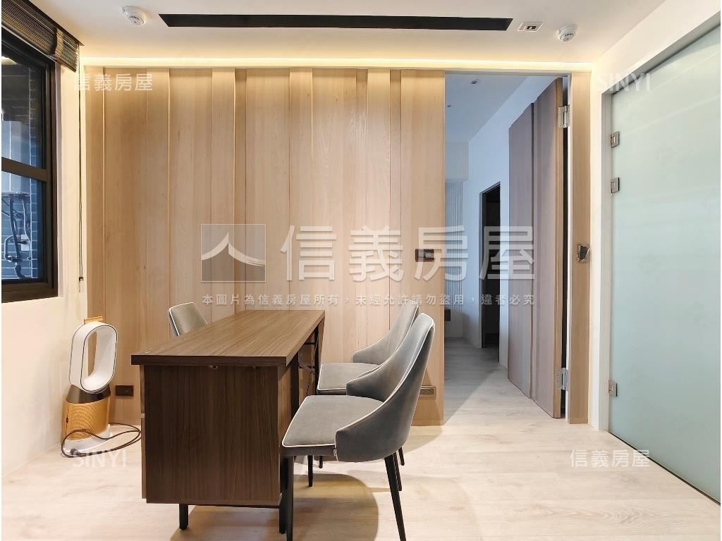 Ｒ１３捷運享京城二房平車房屋室內格局與周邊環境