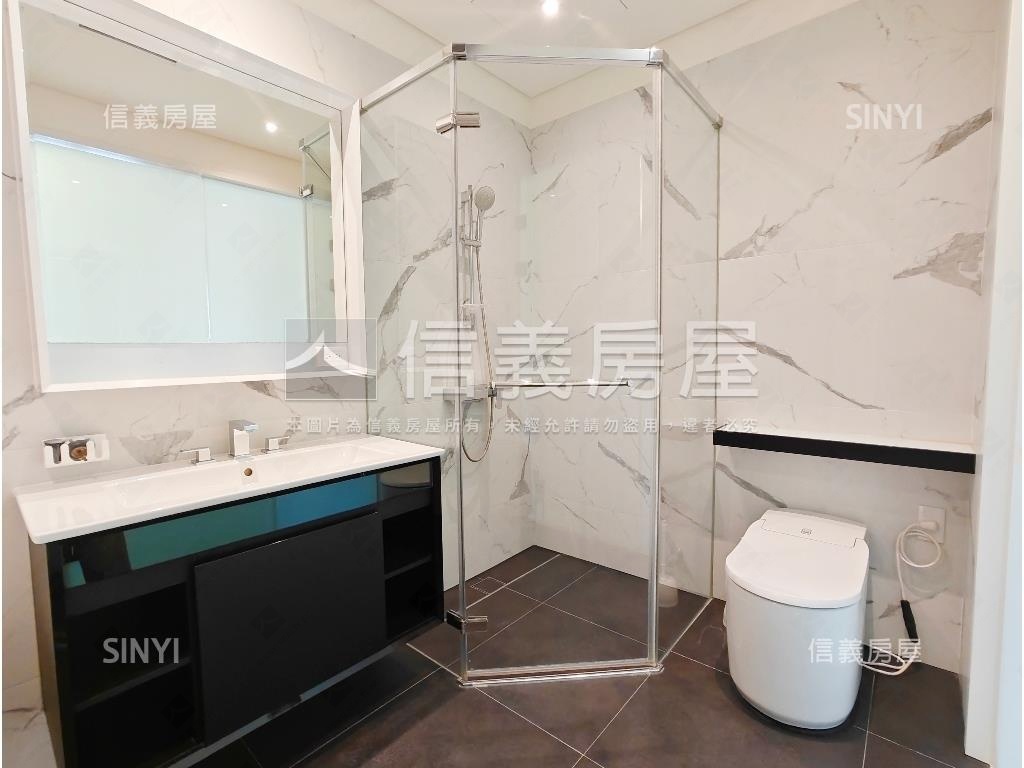 Ｒ１３捷運享京城二房平車房屋室內格局與周邊環境