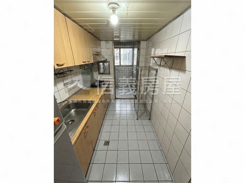 龍騰馬躍景觀三房房屋室內格局與周邊環境