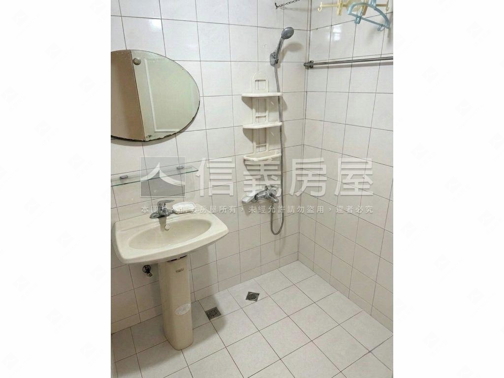 龍騰馬躍景觀三房房屋室內格局與周邊環境