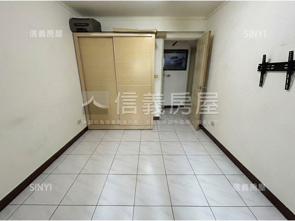 龍騰馬躍景觀三房房屋室內格局與周邊環境