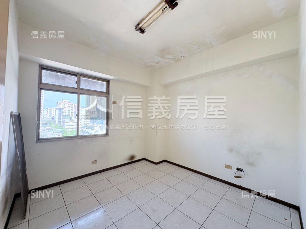走路到豐樂大四房大露臺！房屋室內格局與周邊環境