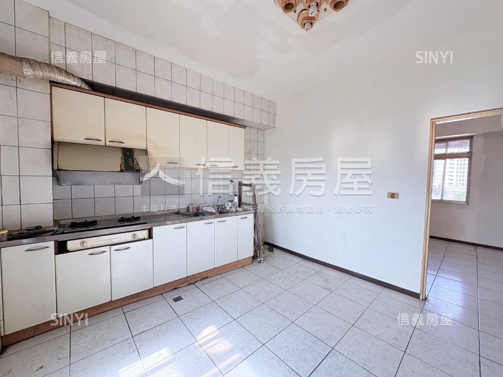 走路到豐樂大四房大露臺！房屋室內格局與周邊環境