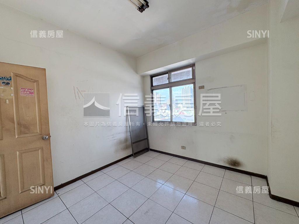 走路到豐樂大四房大露臺！房屋室內格局與周邊環境