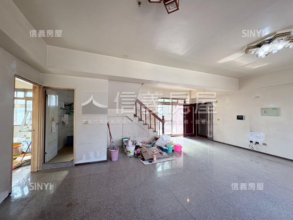 走路到豐樂大四房大露臺！房屋室內格局與周邊環境