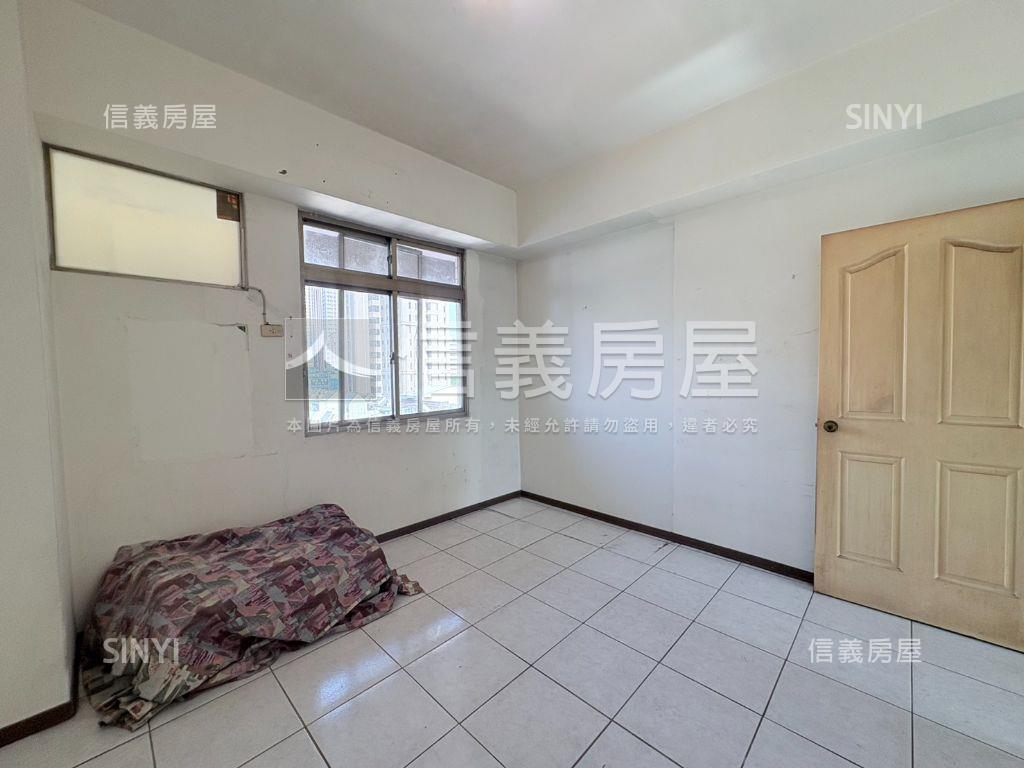 走路到豐樂大四房大露臺！房屋室內格局與周邊環境