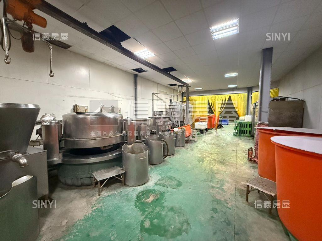 燕巢百坪合法工廠房屋室內格局與周邊環境