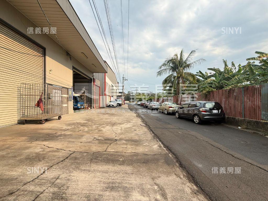 燕巢百坪合法工廠房屋室內格局與周邊環境