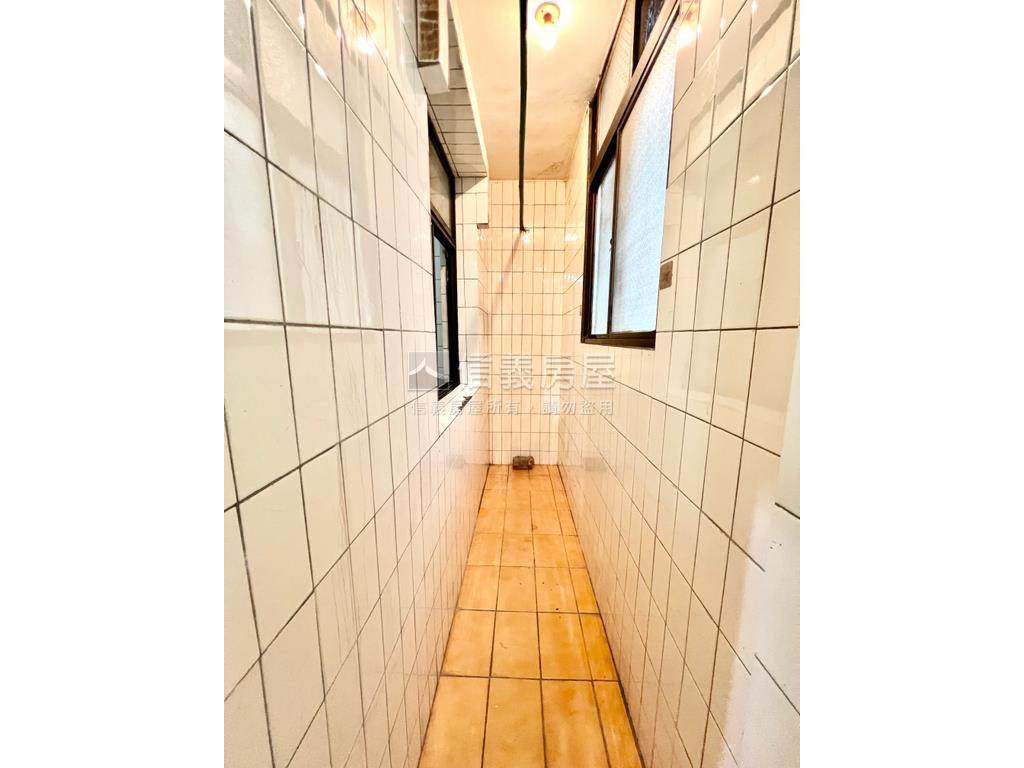 近德音國小公寓三樓房屋室內格局與周邊環境