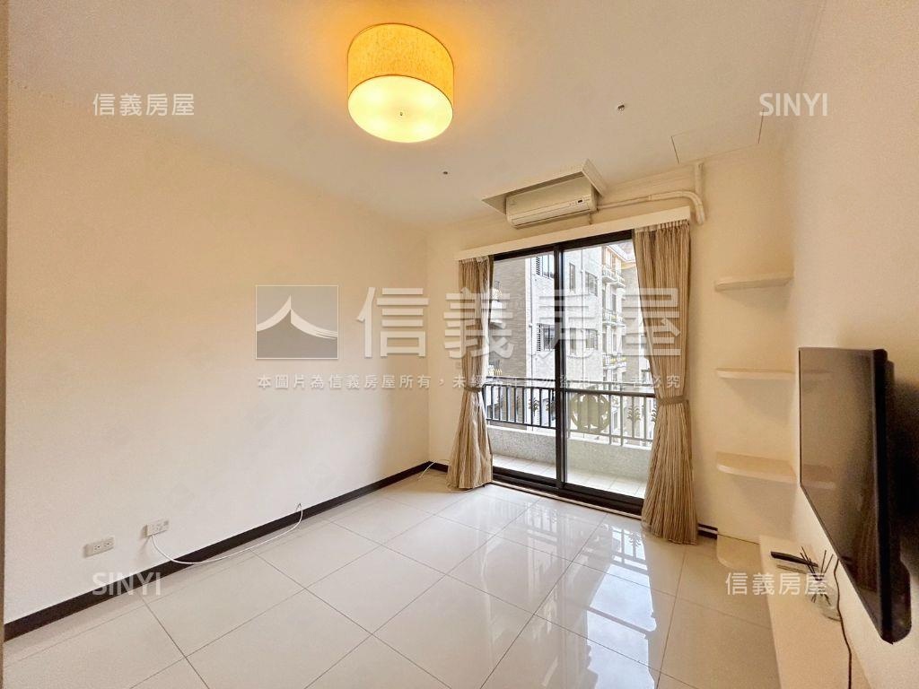 高鐵說ＬＡＶＩＥ三房美屋房屋室內格局與周邊環境