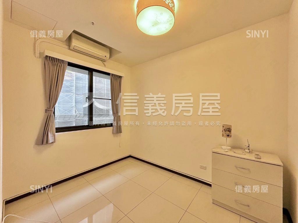 高鐵說ＬＡＶＩＥ三房美屋房屋室內格局與周邊環境