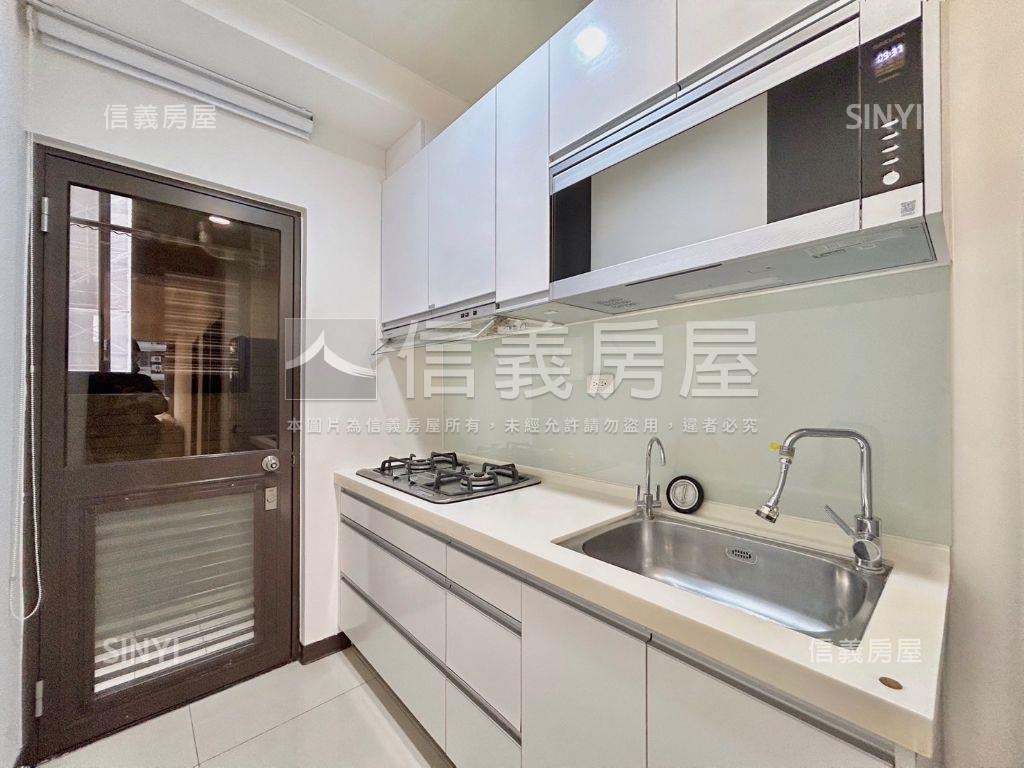 高鐵說ＬＡＶＩＥ三房美屋房屋室內格局與周邊環境