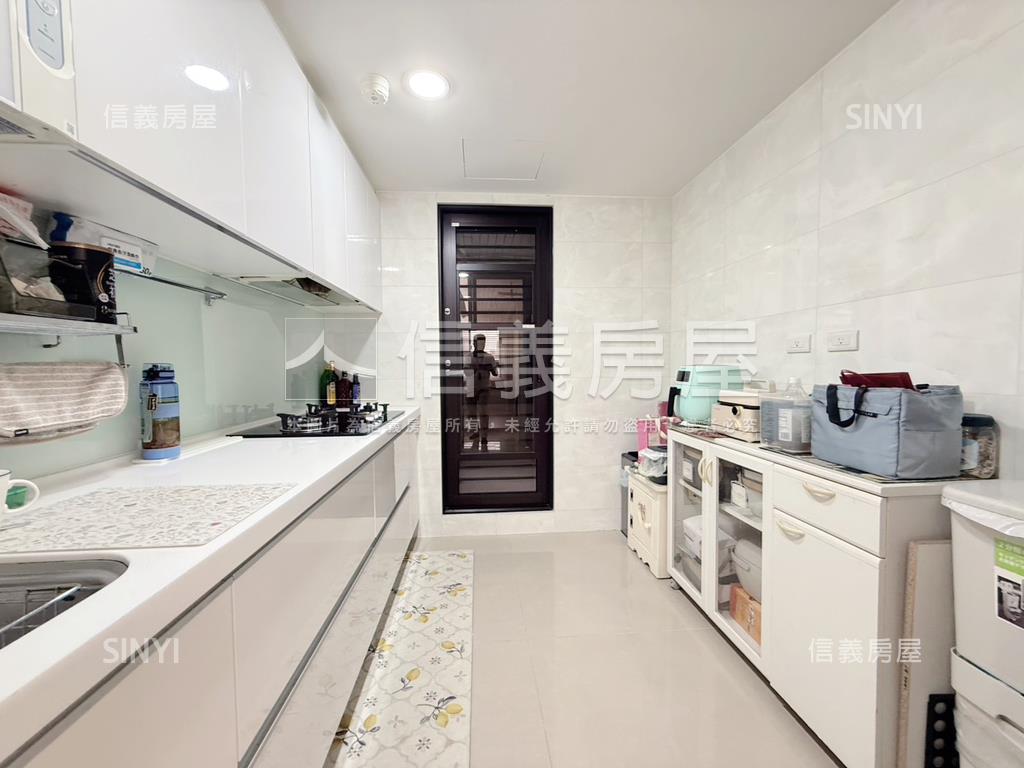 靚公園視野唯美４房房屋室內格局與周邊環境