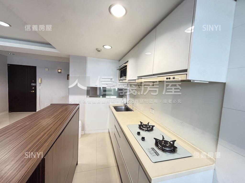 專任稀有精美安靜電梯兩房房屋室內格局與周邊環境